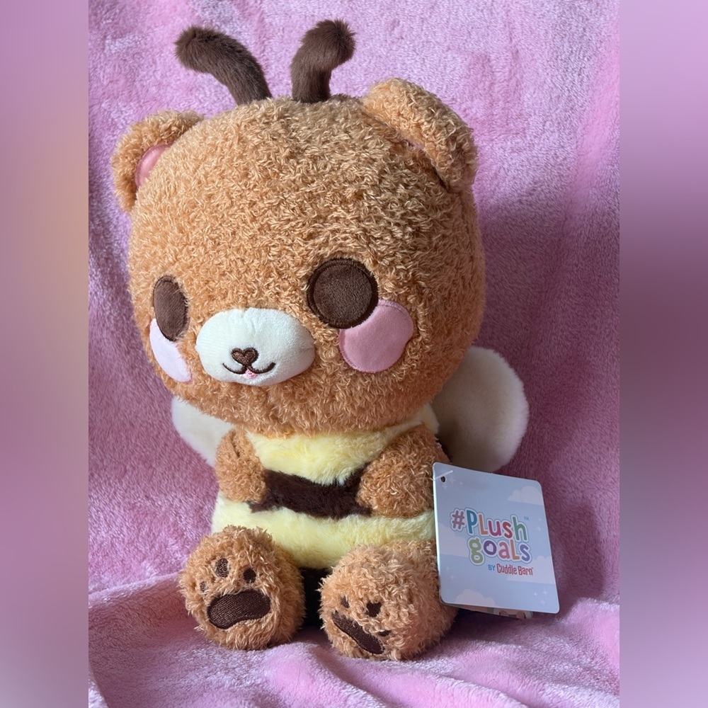 Plush goals by cuddle BNWT honey bear in bee costume plush